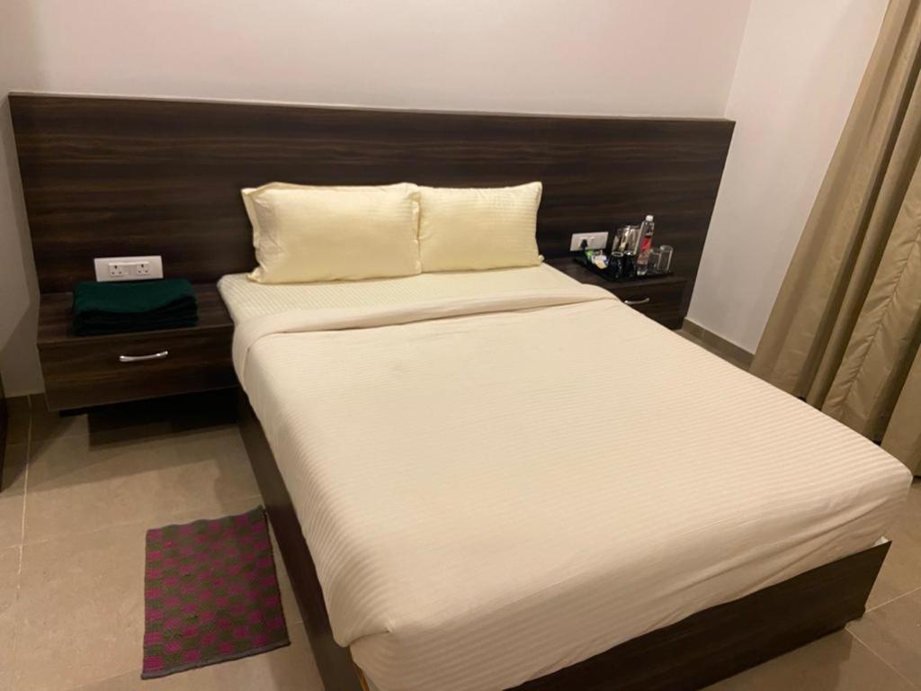 Aarya Mansion Vaccinated Staff Hotel Hassan Ngoại thất bức ảnh