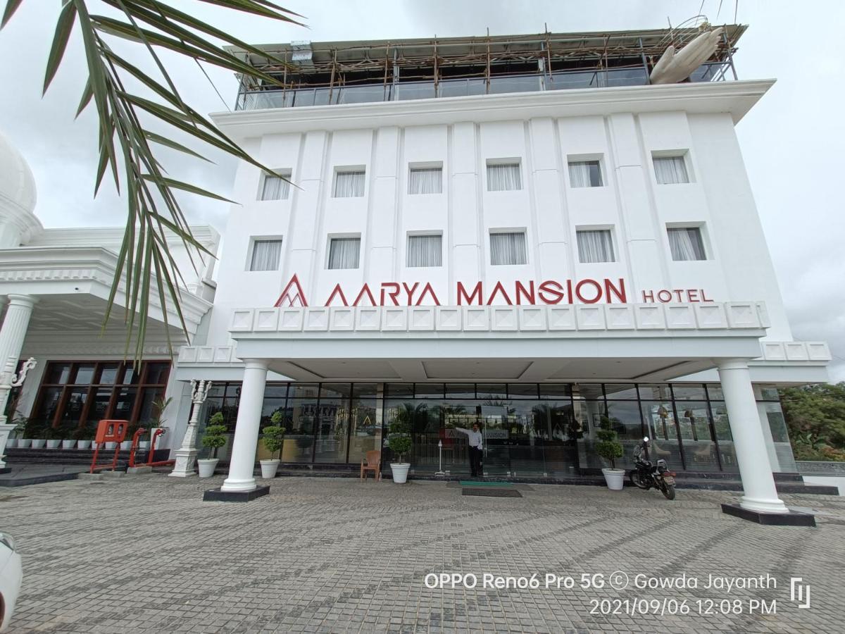 Aarya Mansion Vaccinated Staff Hotel Hassan Ngoại thất bức ảnh